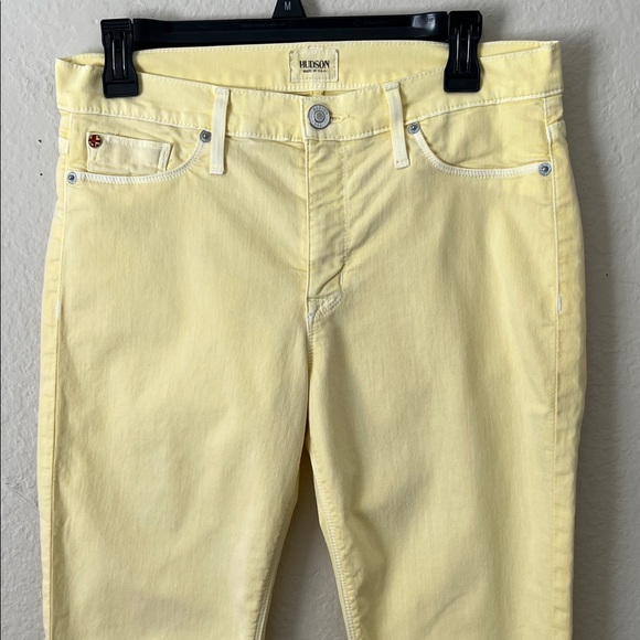 Like New! Hudson Jeans Nico Mid Rise Super Skinny Mellow Yellow Jeans in Size 30 - Picture 5 of 16